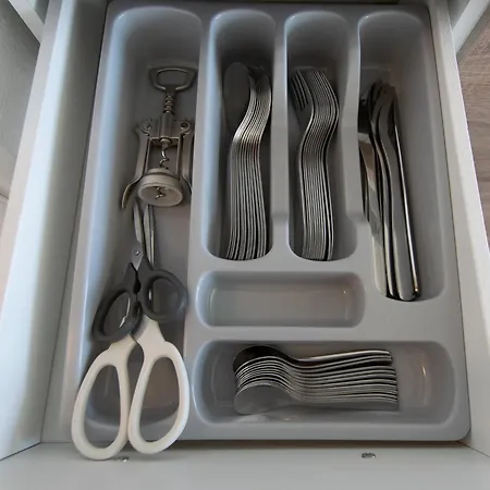 Apartman Tolstov - Center With 5 - 10 Min Messe Dus