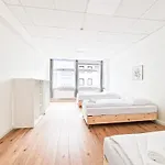 Appartement Tolstov - Center With 5 - 10 Min Messe Dus